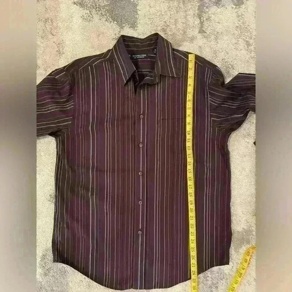 Men’s Purple Roundtree & Yorke Button Down - Picture 4 of 5